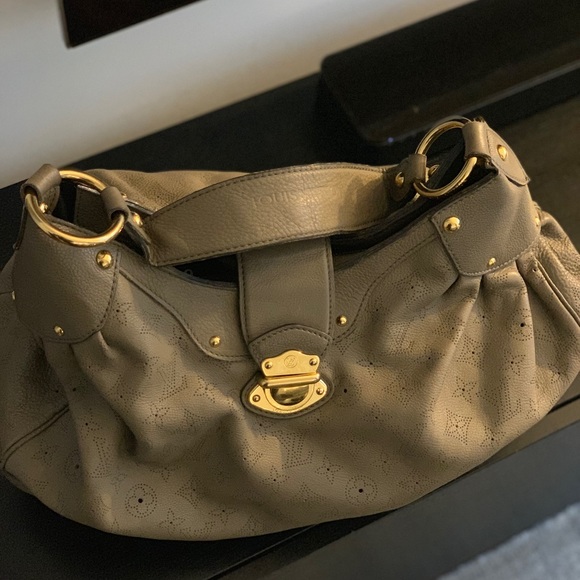 Louis Vuitton purse - Picture 2 of 4